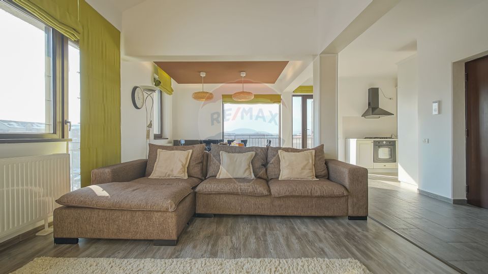 De vanzare penthouse in Tractoru, 3 camere, mobilat si utilat