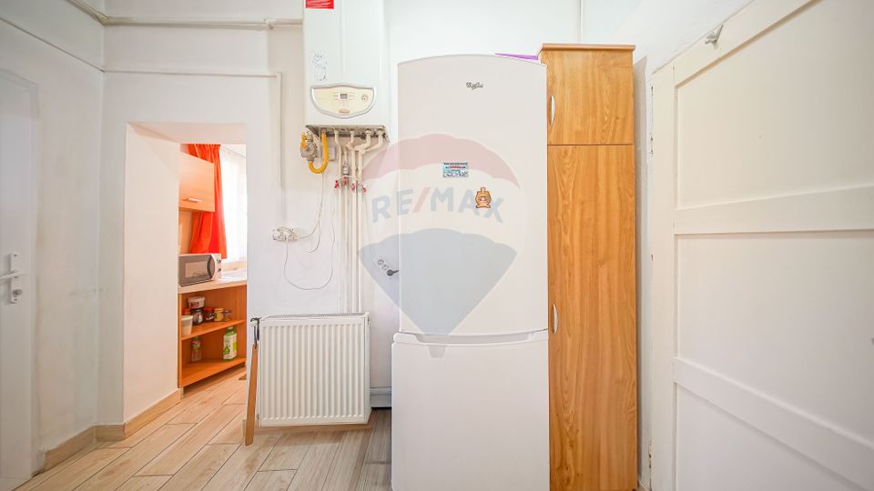 3 room House / Villa for sale, Brasovul Vechi area