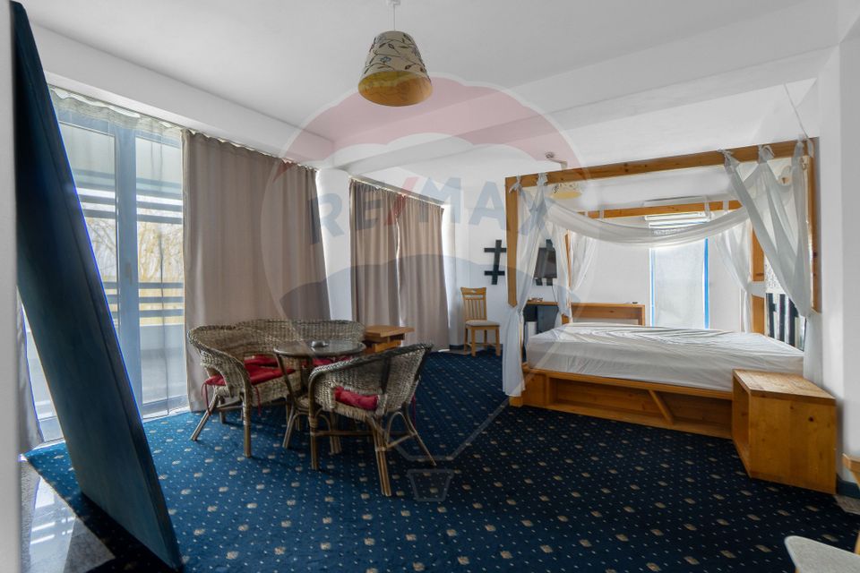 39 room Hotel / Pension for sale