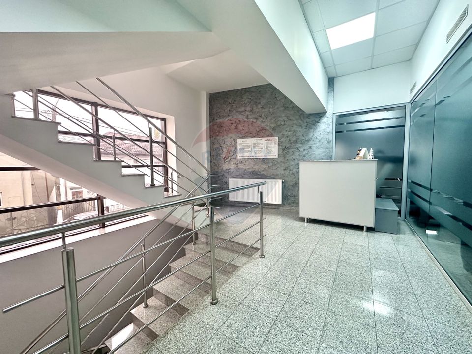 De vânzare construcție comercială P+3 cu funcțiuni mixte - Buftea