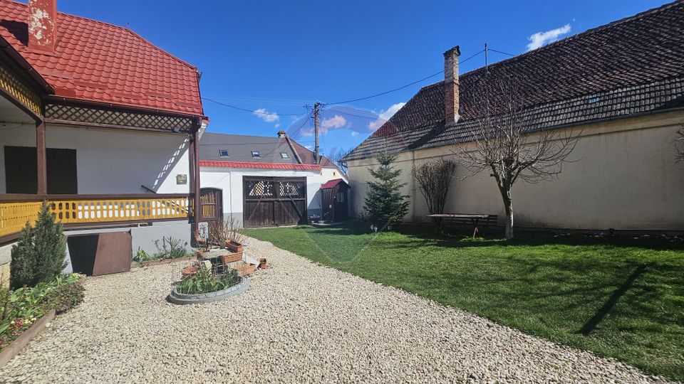 Casă autentică mocănească | Grădină 881 mp | Zonă liniștită | Săcele