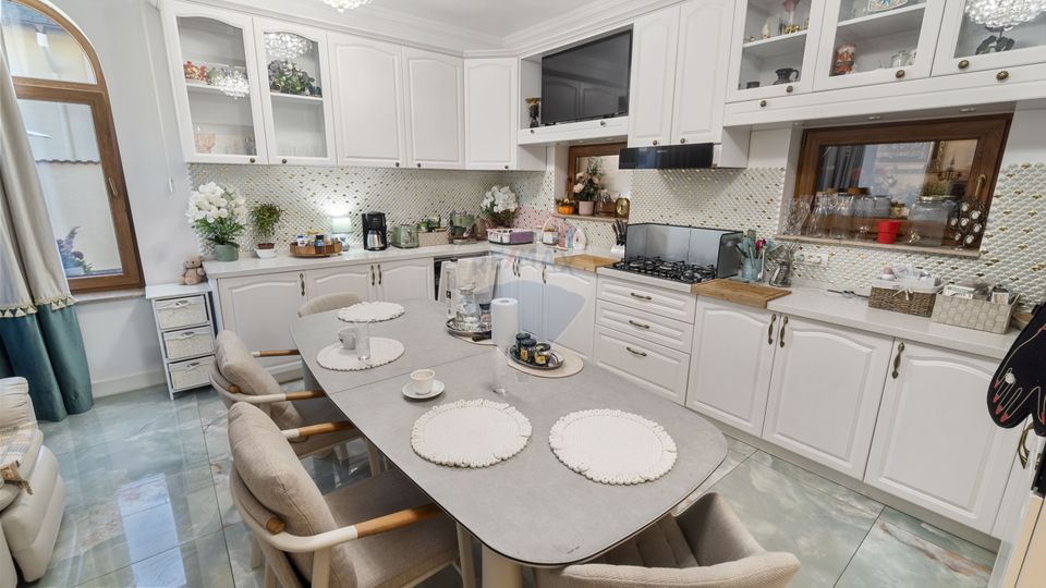 Casa/vila 4 camere cu garaj dublu si piscina | Bucurestii Noi - metrou