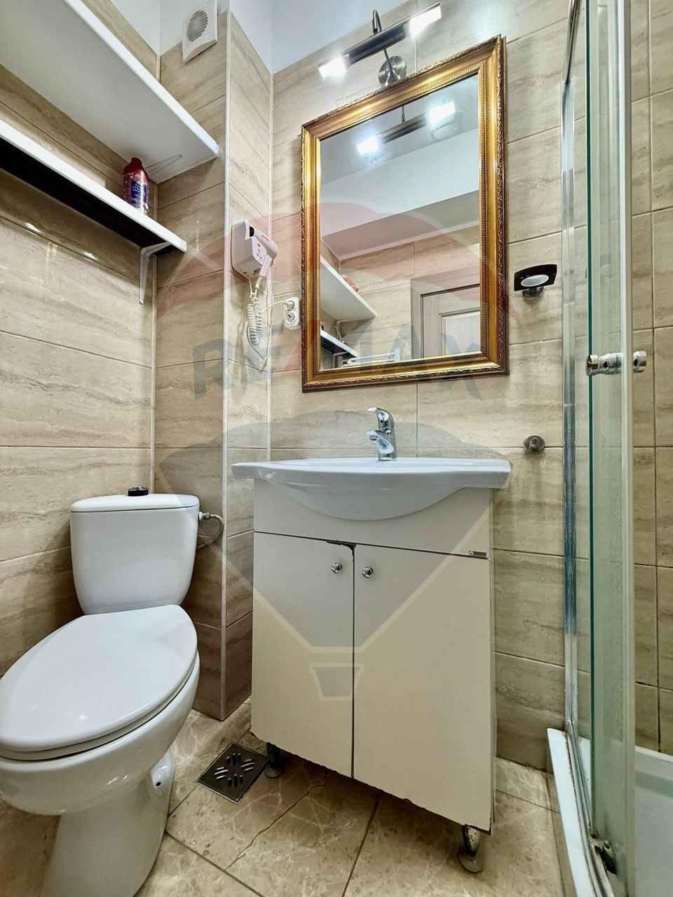 Apartament cu 2 camere de vânzare în Summerland-Mamaia