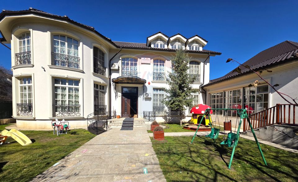 10 room House / Villa for sale, 23 August area