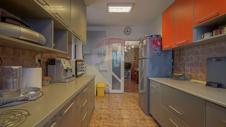 Casă / Vilă de vânzare în Râșnov, afacere-Pensiune clasificată