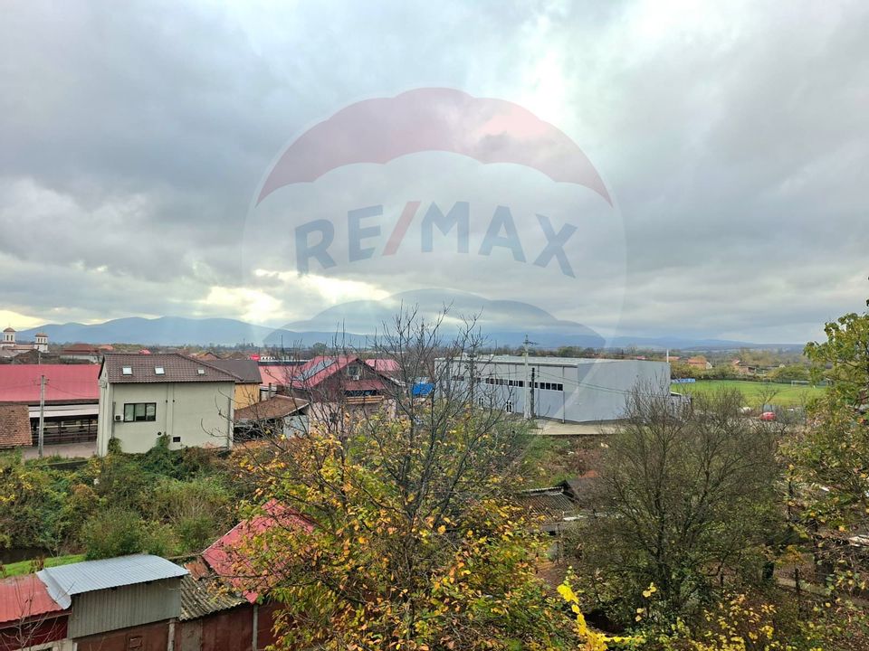 Apartament 3 camere, 96 mp, central, Sebiș – exclusiv RE/MAX