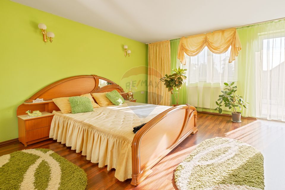 6 room House / Villa for sale, Dealuri Oradea area