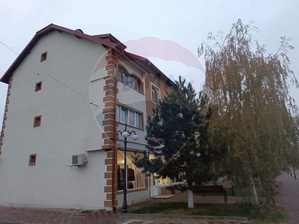 Oportunitate apartament 4 camere la Strada Principala