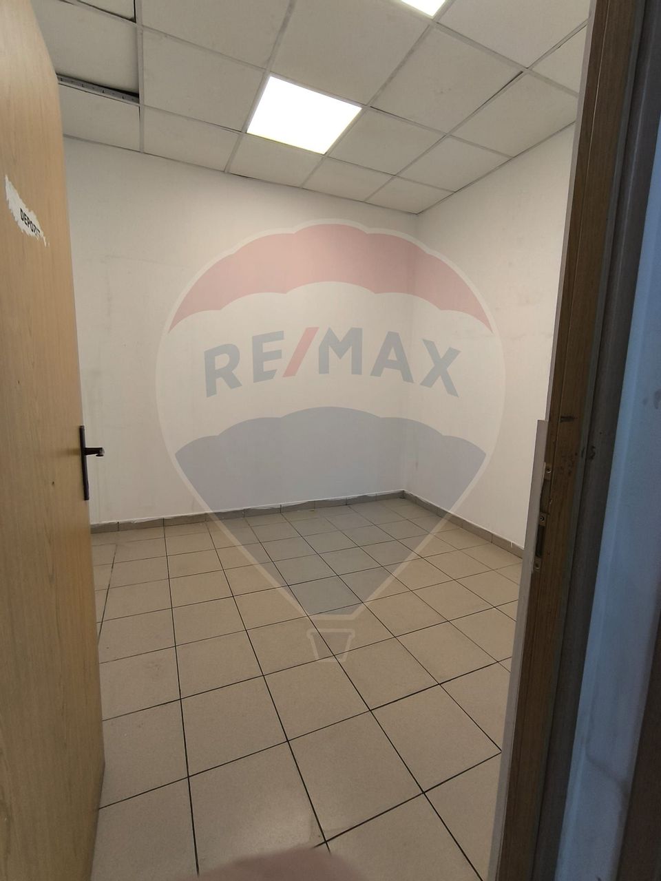 Spațiu comercial de vanzare