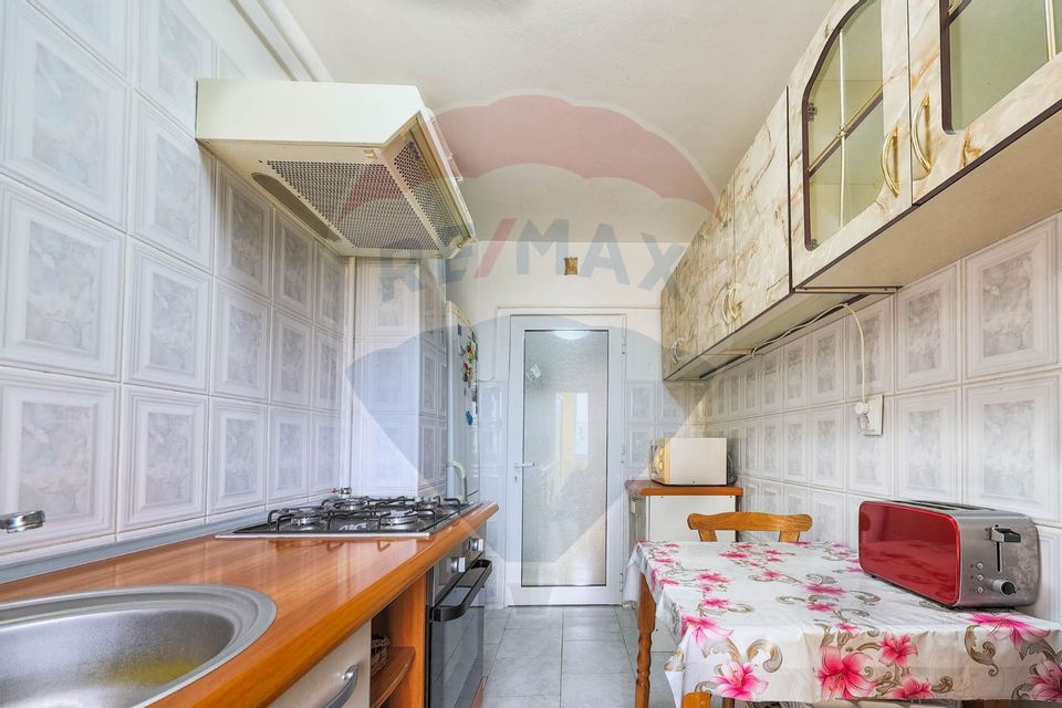 Apartament cu 3 camere, mobilat si utilat, Codrul Cosminului!