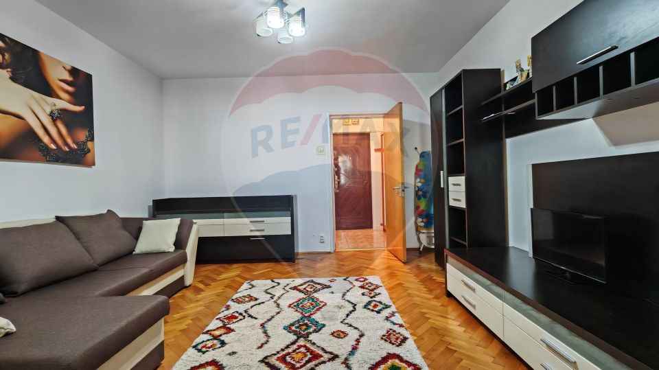 Studio for rent in the Lujerului area