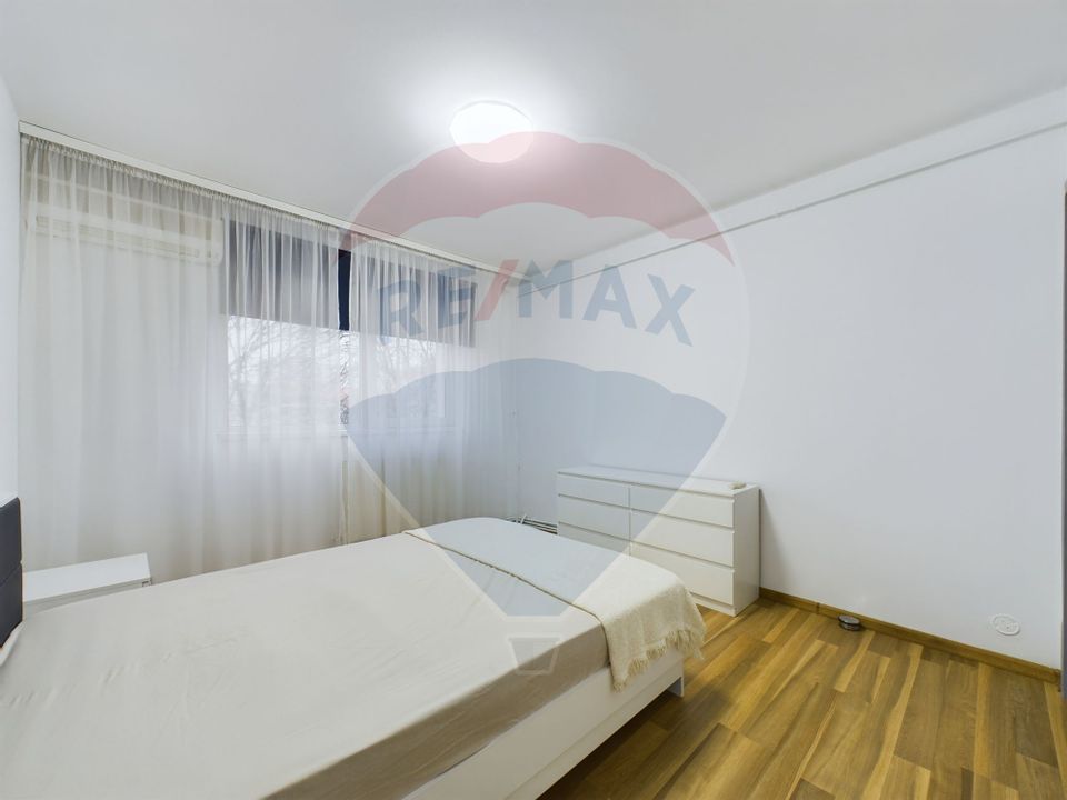 Apartament cu 4 camere de vânzare în zona Bucurestii Noi