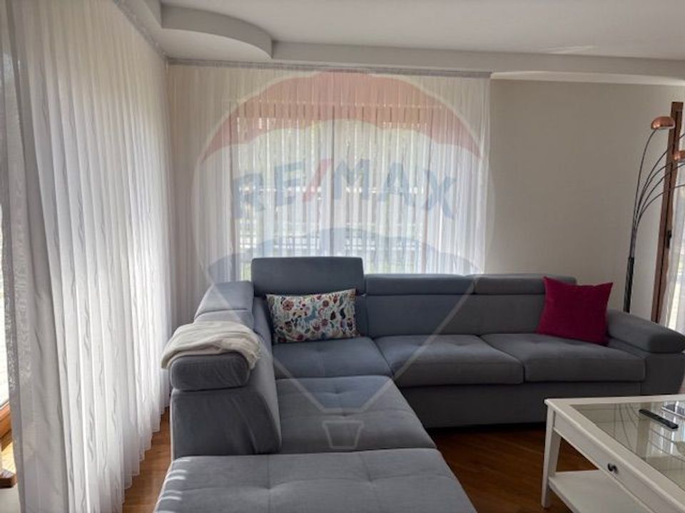 5 room House / Villa for sale