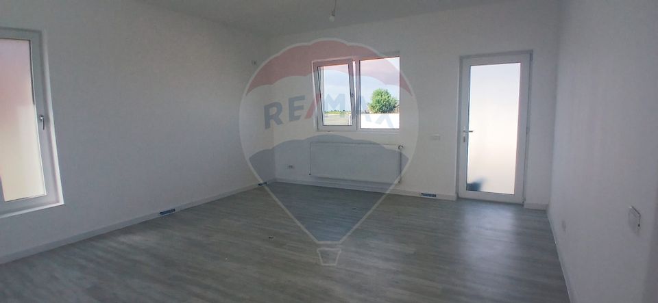 Casa individuala 3 camere de vanzare in Crevedia-Buftea