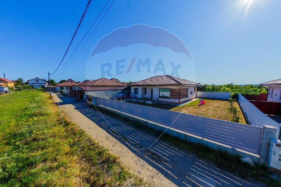 Casă super finisata de vanzare în sat Sasar / schimb cu Apartament