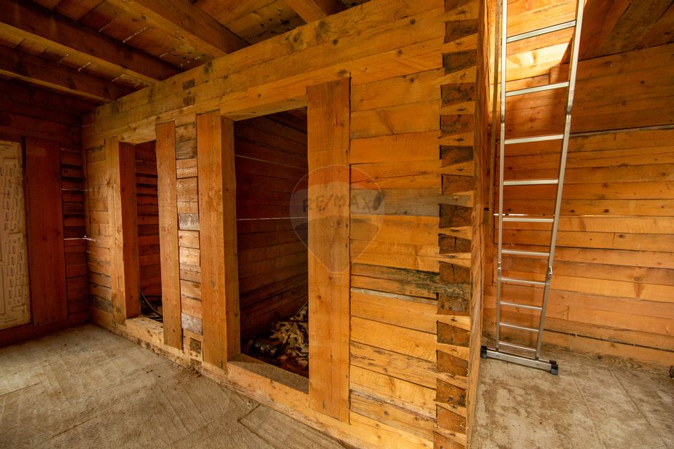 Duplex spațios – oportunitate pentru dezvoltatori sau două familii