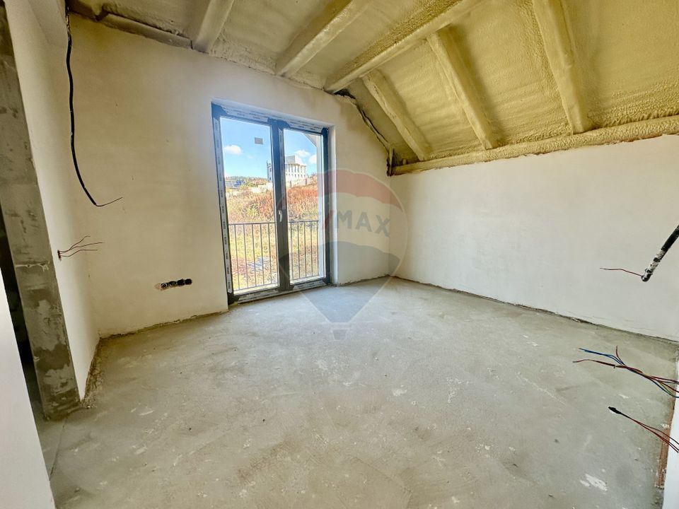 Casa individuala de vanzare in Salicea! 166 MP