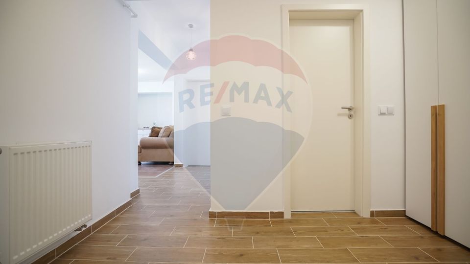 3 room Apartment for rent, Tractorul area