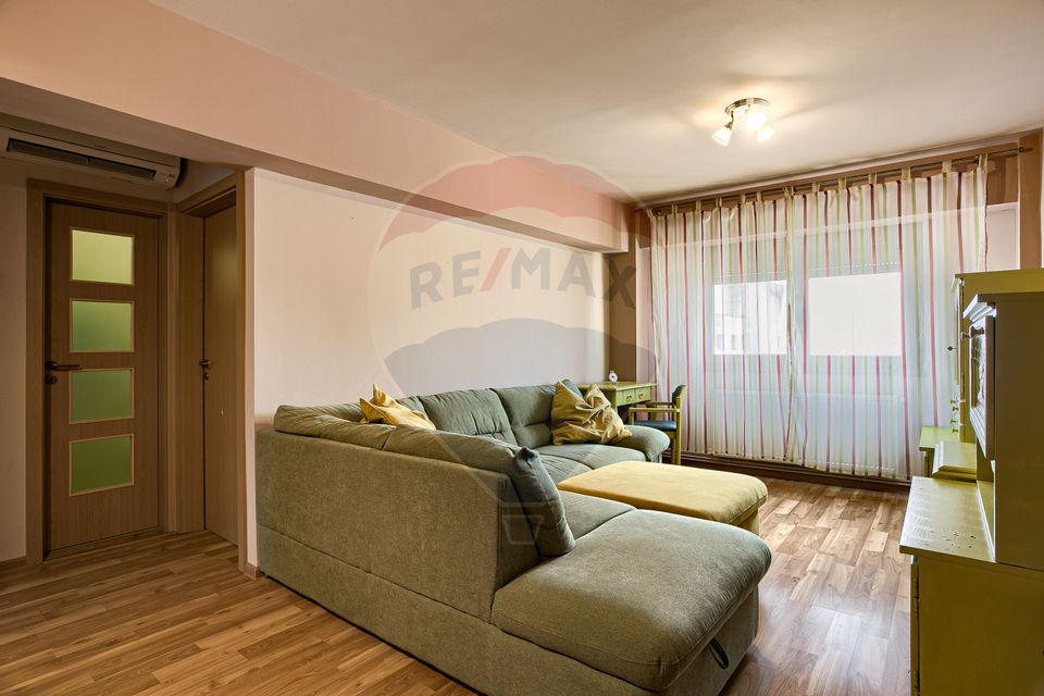 Apartament cu 4 camere de vânzare în zona Aurel Vlaicu, la Z -uri