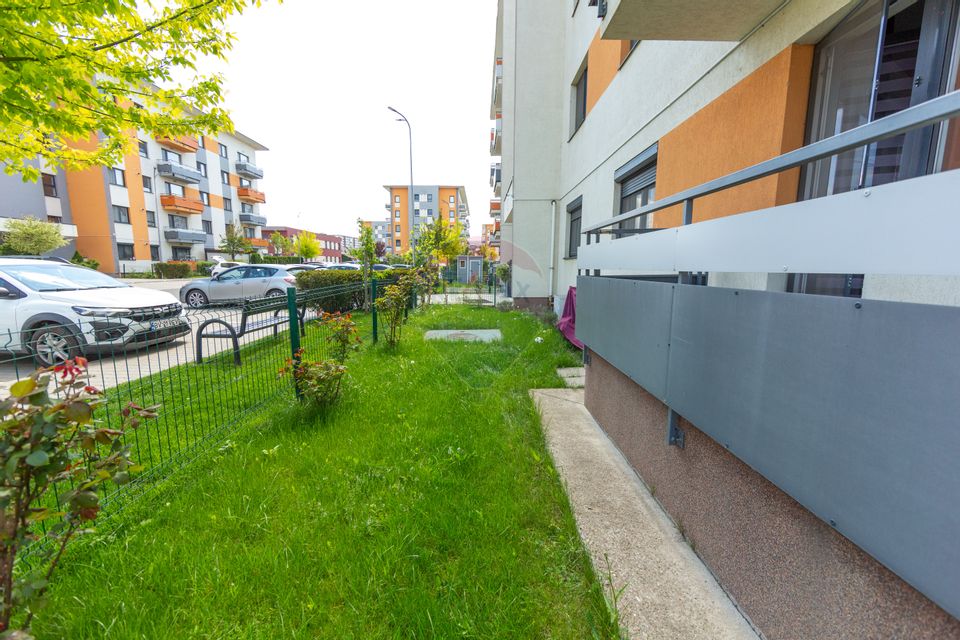 Apartament cu 3 camere, grădină proprie și parcare – Casa Nobel