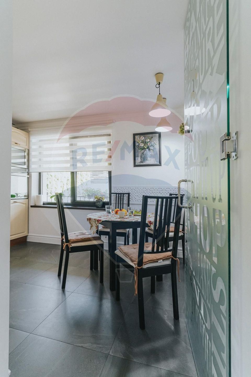 Ready to Move Family Home with Heated Pool – Gheorghe Doja Street, Ora