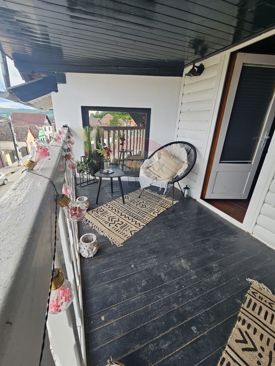 180sq.m Commercial Space for rent