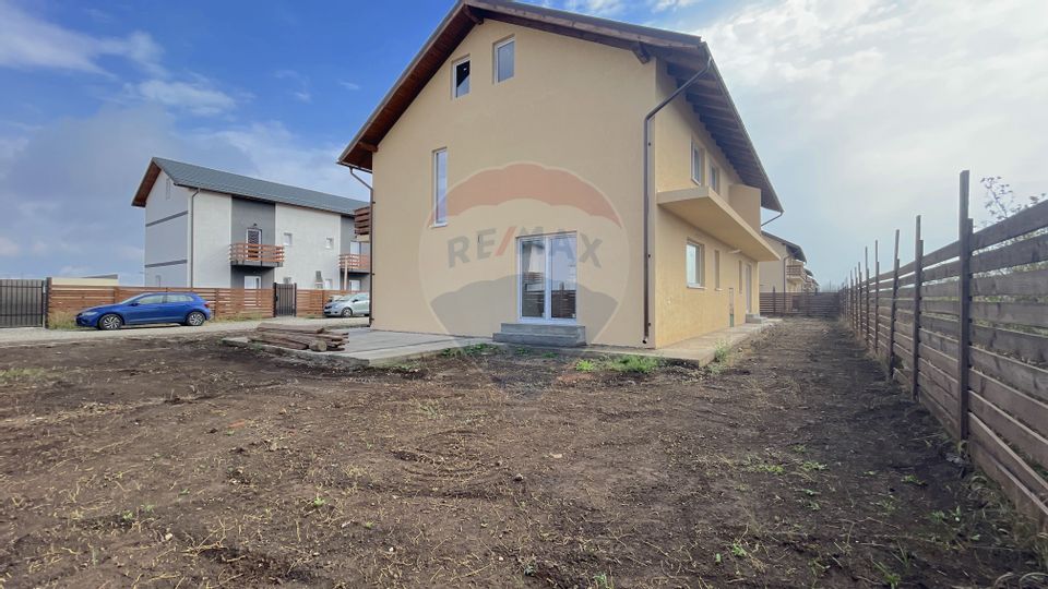 6 room House / Villa for sale, Exterior Est area