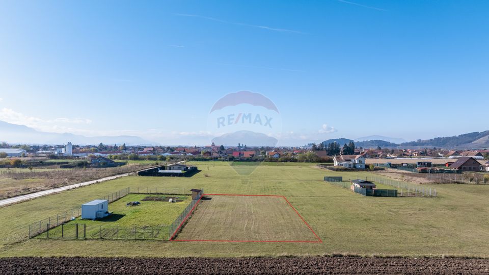 Land 1,000sqm Harman / Strada Henri coanda