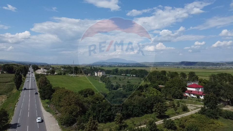 Land 23,484sqm Orbeni / None