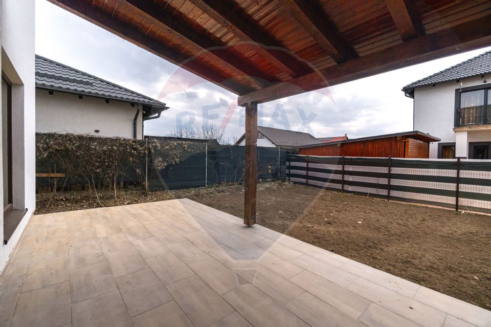 8 room House / Villa for sale