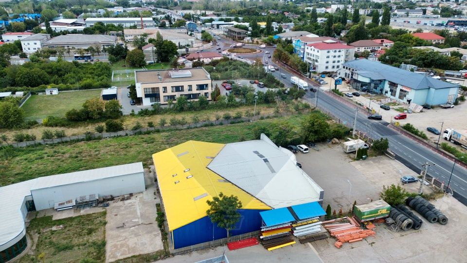 1,400sq.m Commercial Space for rent, Est area