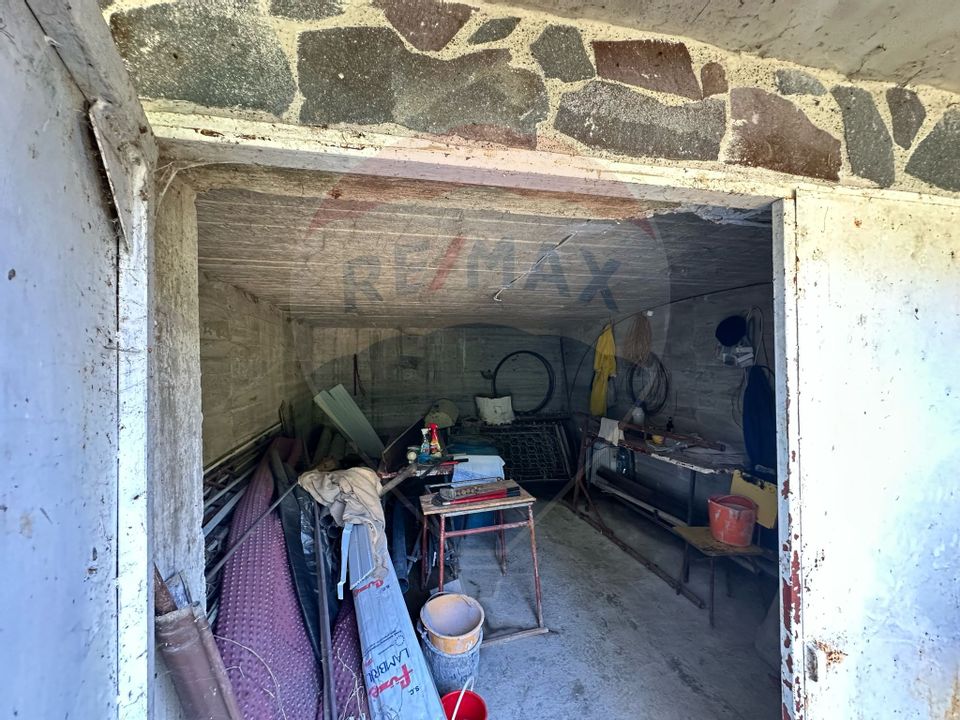 Casă / Vilă la gri in Pangarati Neamt