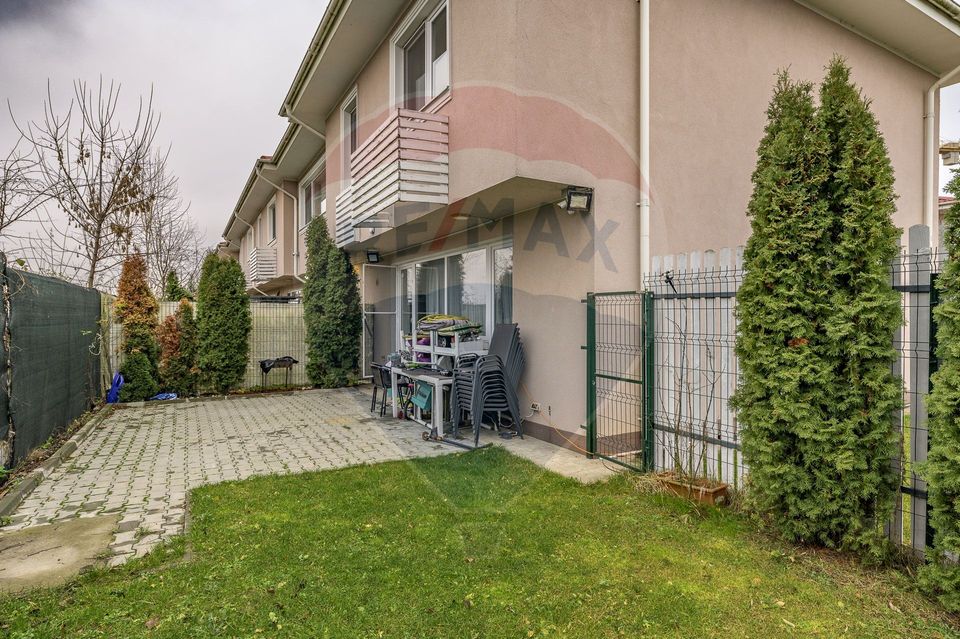 Vila in complex rezidential, multiple locuri joaca & piscina