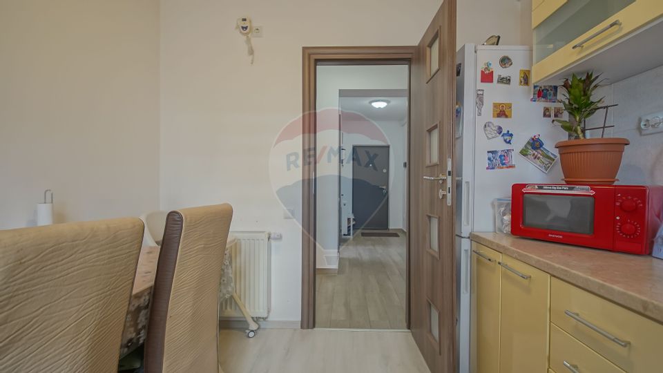 Apartament de 2 camere cu parcare si boxa in Tractorul