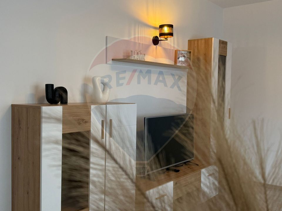 Apartament cu 3 camere, 2 bai și loc de parcare