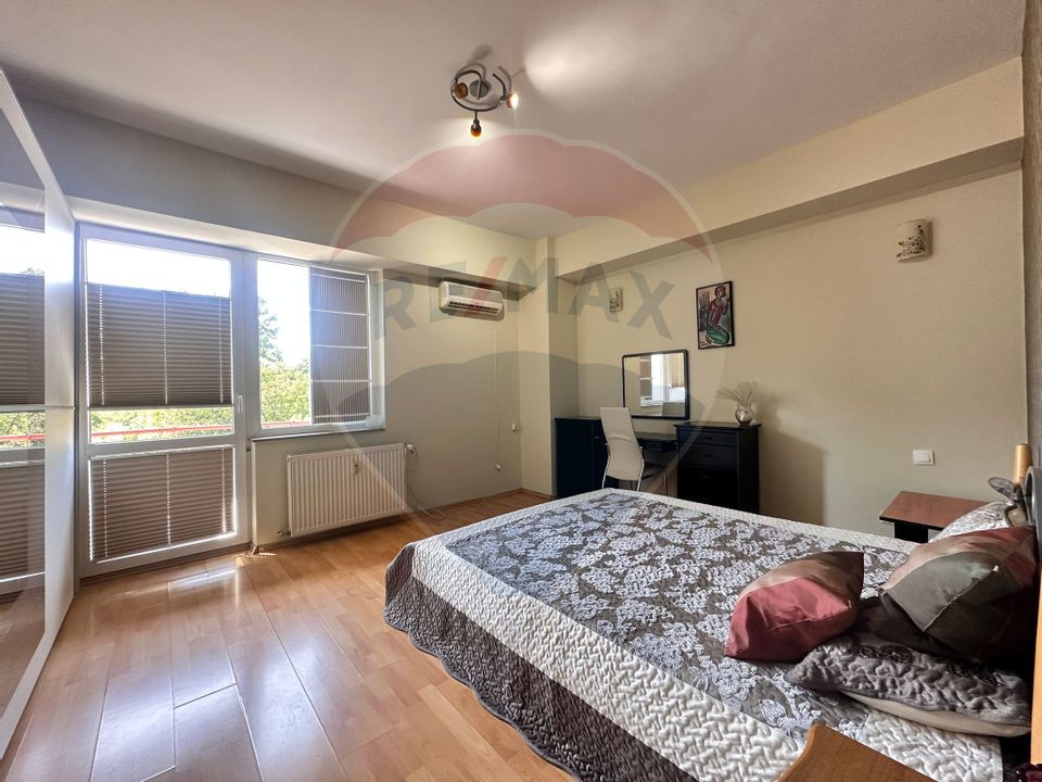 Apartament cu 3 camere de închiriat, 83mp, 2 bai, parcare, Semicentral