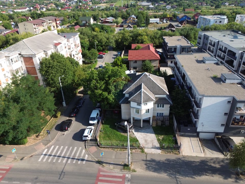 Casă de vânzare sau schimb cu apartament pe bd. R. Ferdinand