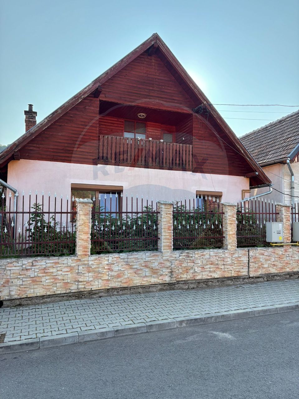 4 room House / Villa for sale, Est area