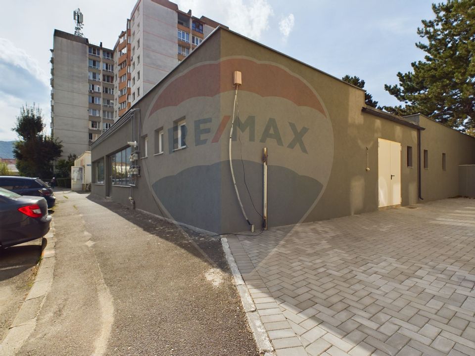 385sq.m Commercial Space for rent, Grivitei area