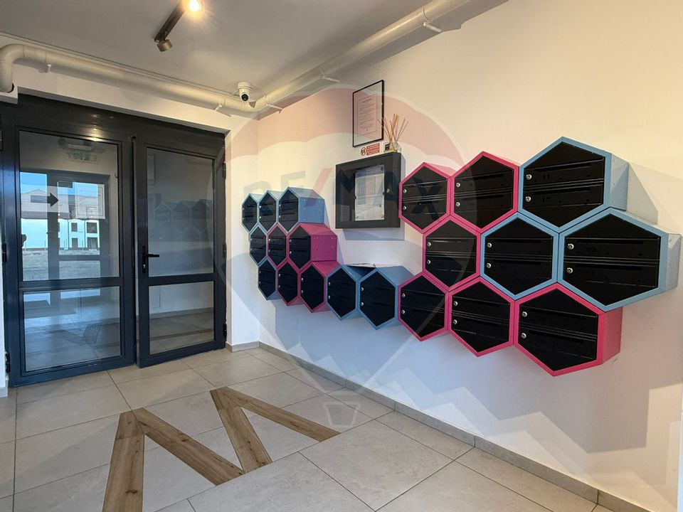 3 room Apartment for rent, Tractorul area