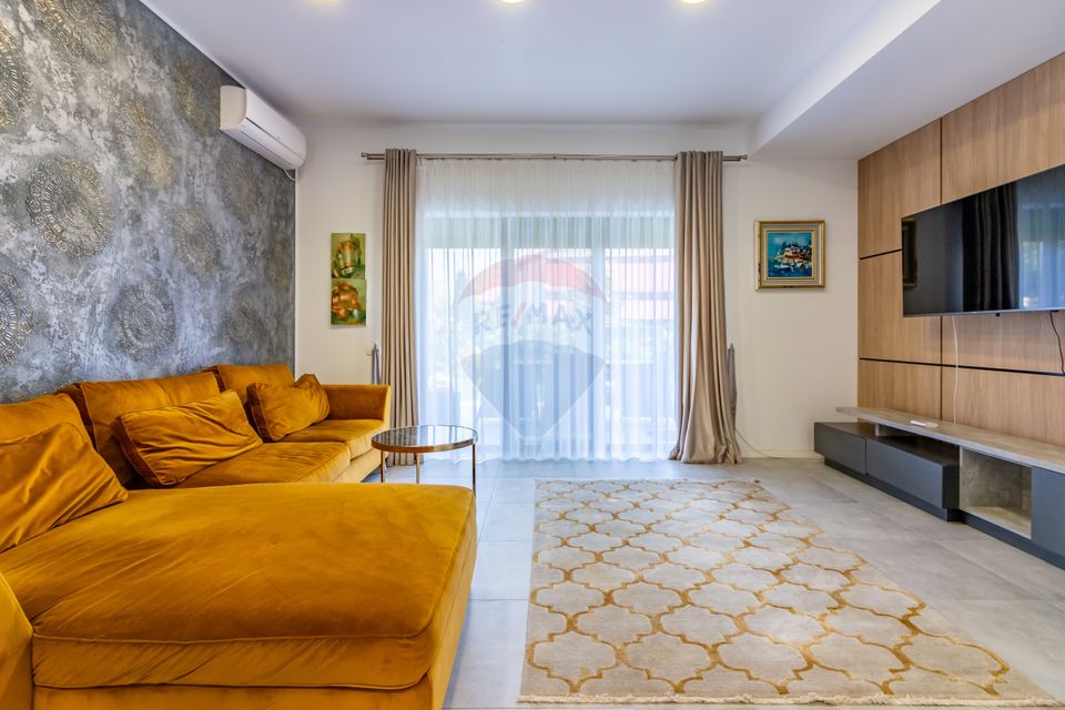 House / Villa with 5 rooms for sale, Laguna Albastra, str. Farms