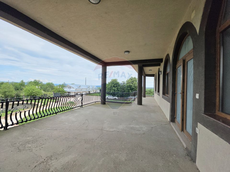 De vânzare proprietate unicat în Sascut - Bacău