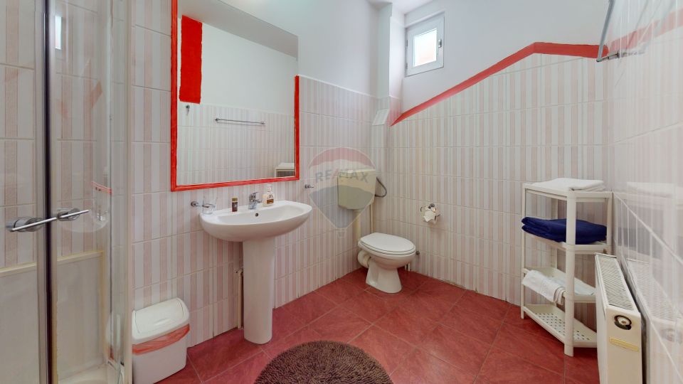 Pensiune de Vânzare Sinaia | Lângă Telecabină | Business activ 20 ani