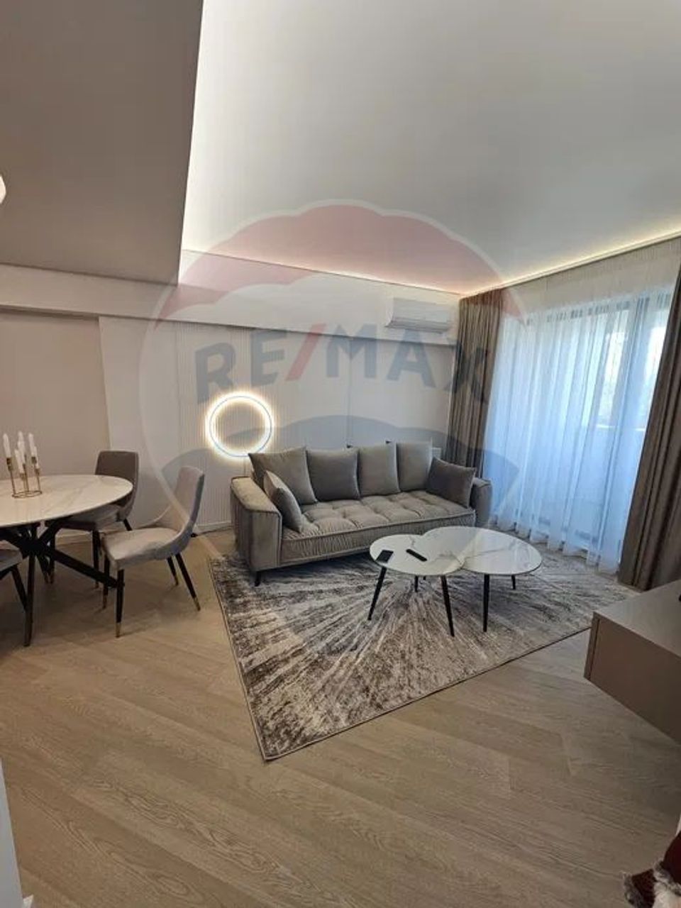 De inchiriat apartament 3 camere in Cortina North - Premium