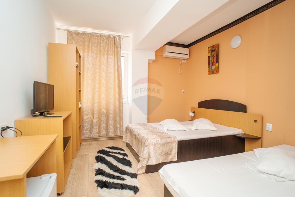 Oportunitate: Hotel/Pensiune 33 Camere de Vânzare - Semicentral IAȘI