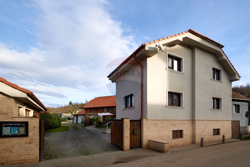 Casa / Vila cu 4 camere de vanzare la doar 30 de minute de Cluj