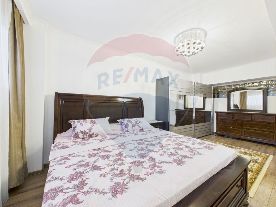 Apartament spatios 4 camere | 122 mp | Damaroaia