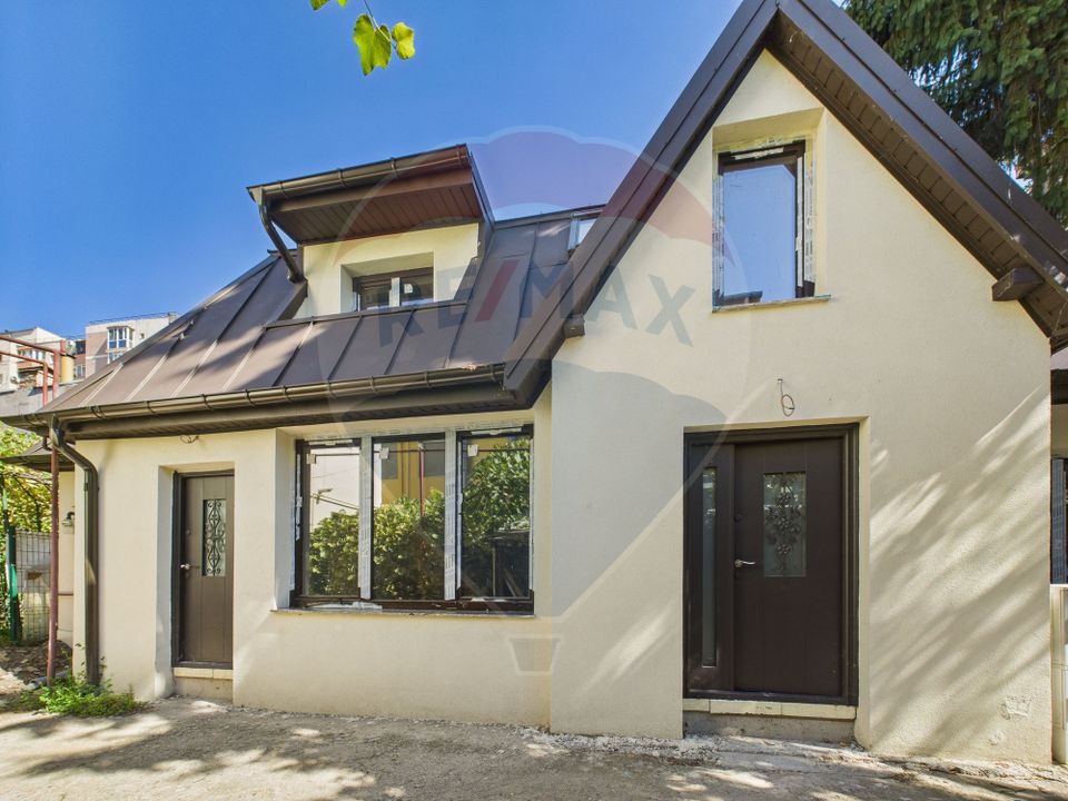 4 room House / Villa for sale, Stefan cel Mare area