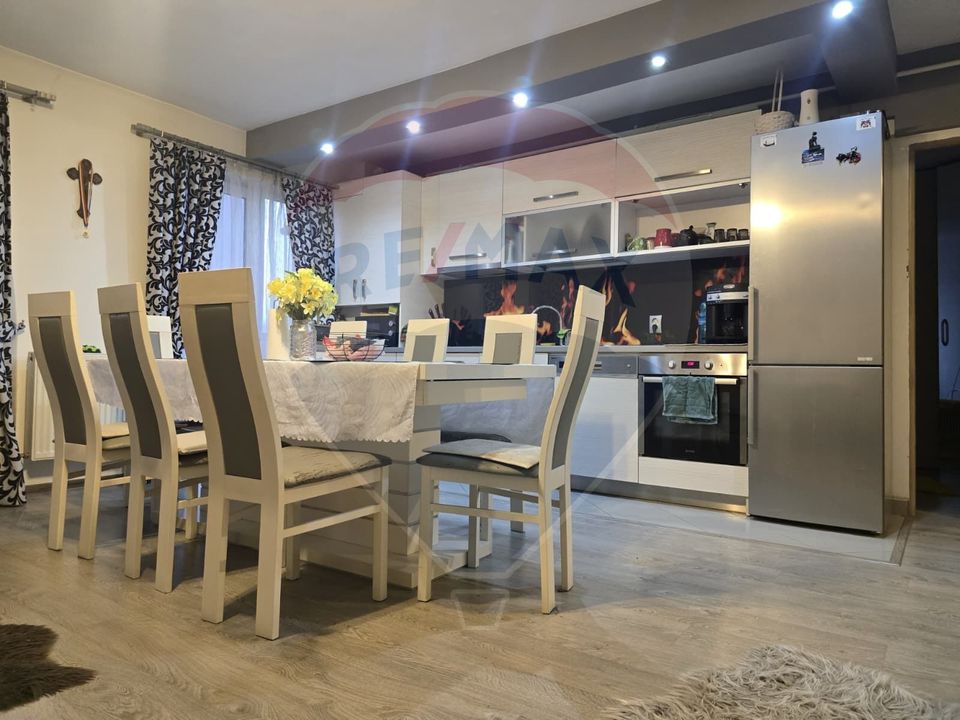 4 room Apartment for sale