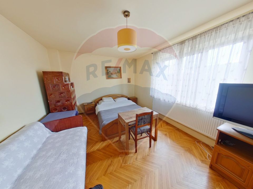 Casă cu 4 camere, Str. Bradului/ Sighetu Marmației